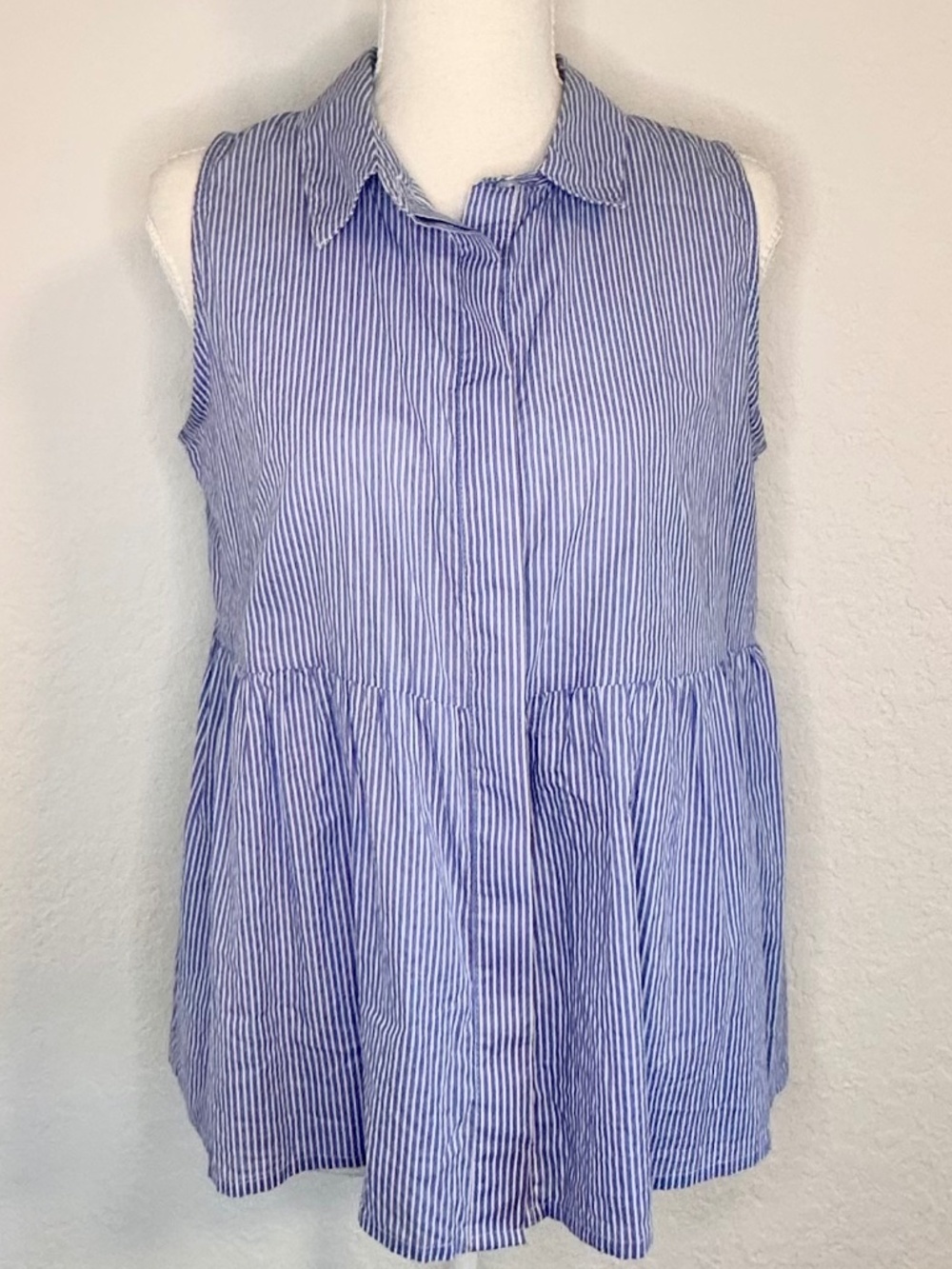 Rebellion Open 3-Tie Back Pin Strip Top, Size M